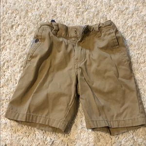 Boys size 6 Cat and Khaki Jack shorts